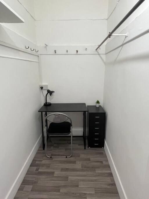 Large 2 Bed Near Glasgow Airport Paisley Esterno foto
