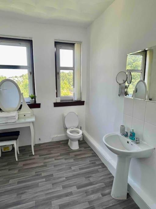 Large 2 Bed Near Glasgow Airport Paisley Esterno foto